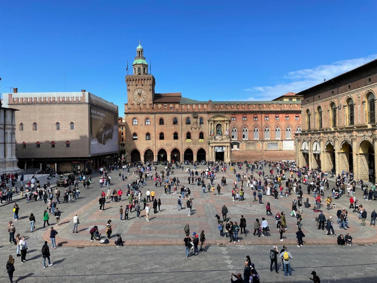 Urbanicooh Paracelso - Piazza Maggiore View Bologna Buitenkant foto